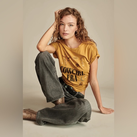 Lucky Brand Tops - Lucky Brand Cow Girl Era Classic Crew